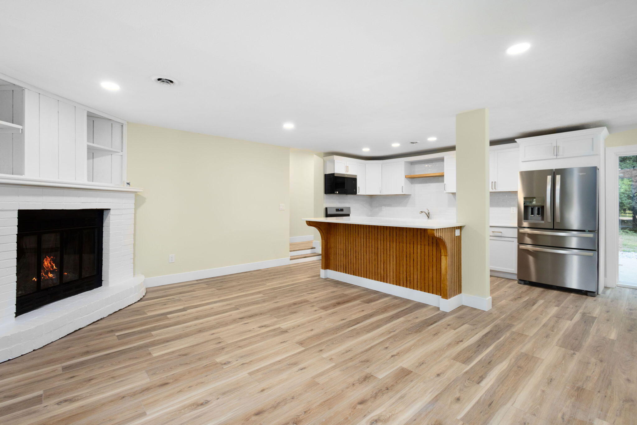 25590 Redfield Street