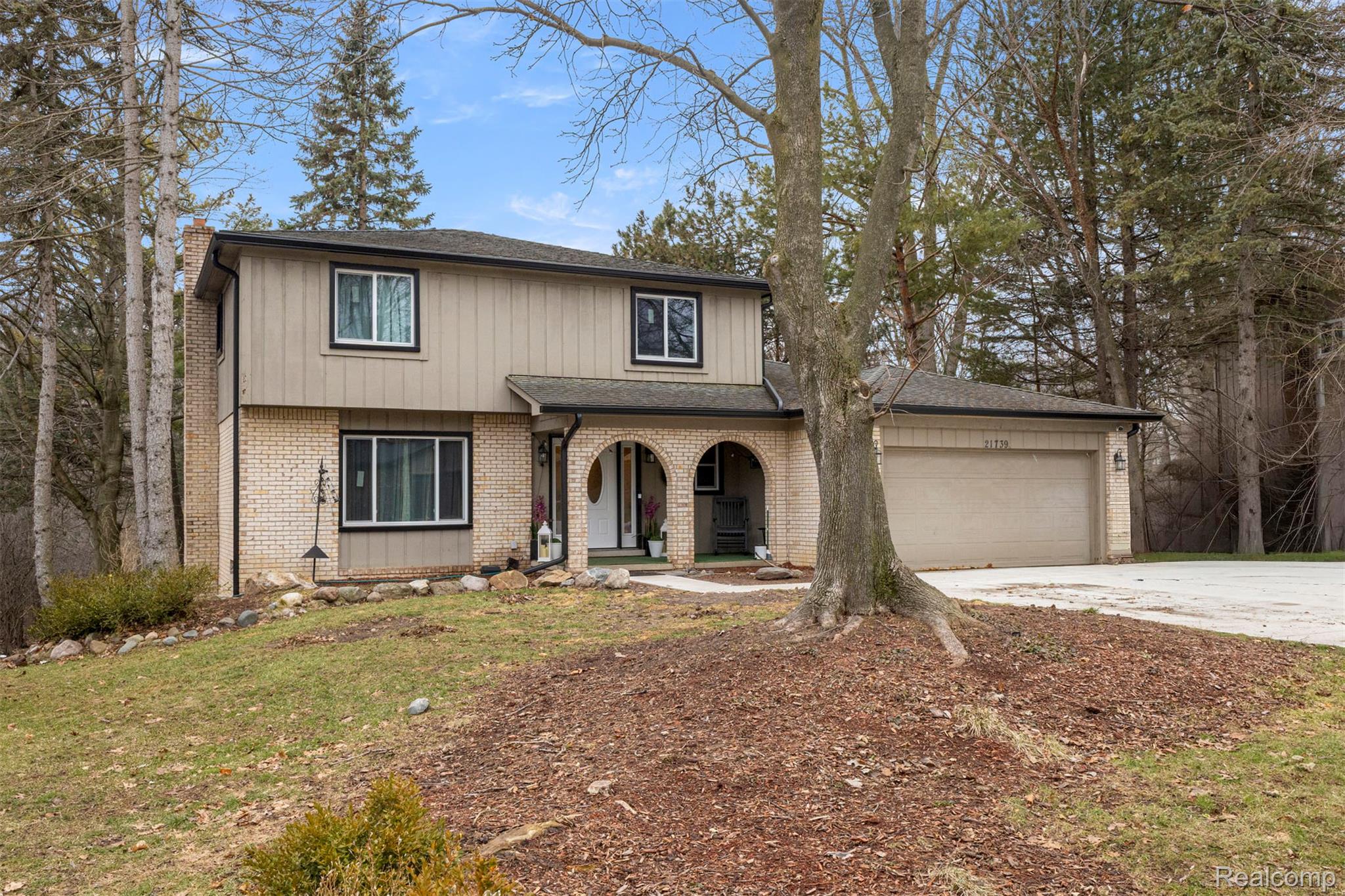 21739 Parklane Street