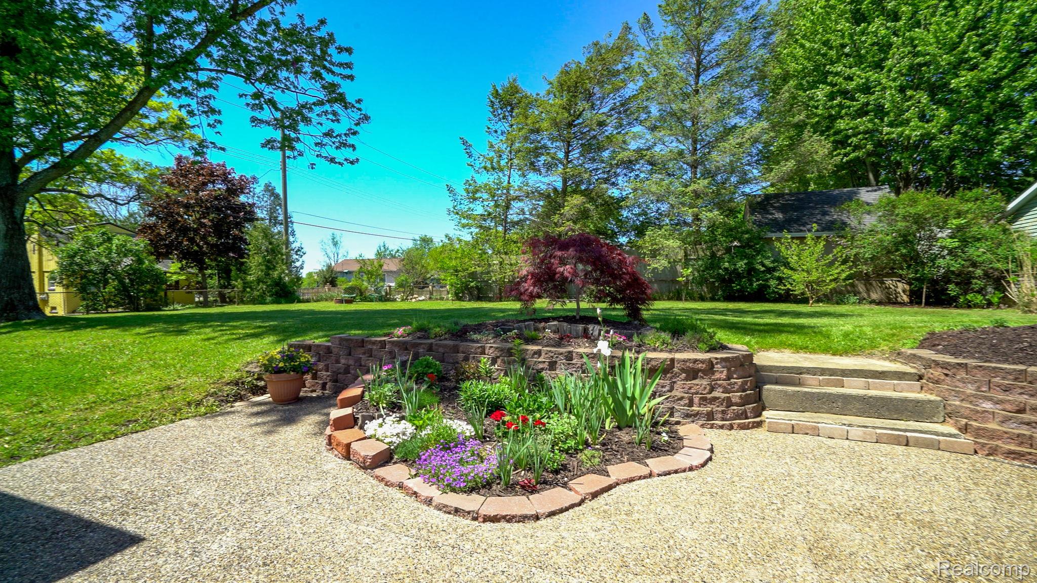 3402 Mahopac Drive