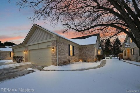 25409 Willowbrook Court Huron Charter Township MI 48134