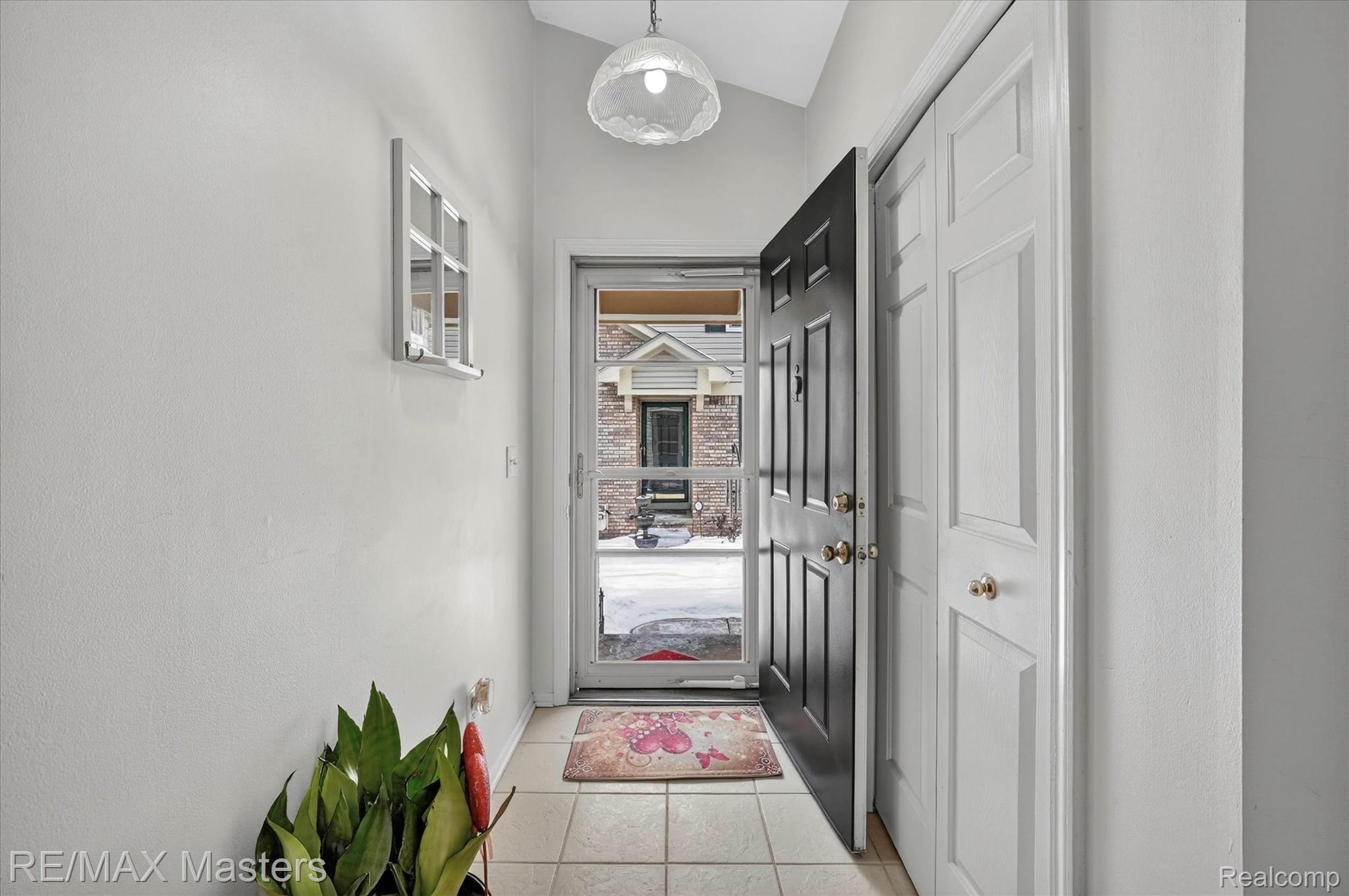 25409 Willowbrook Court