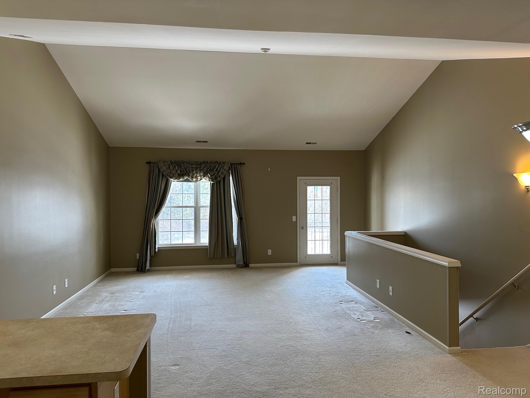 2395 Knollwood Drive