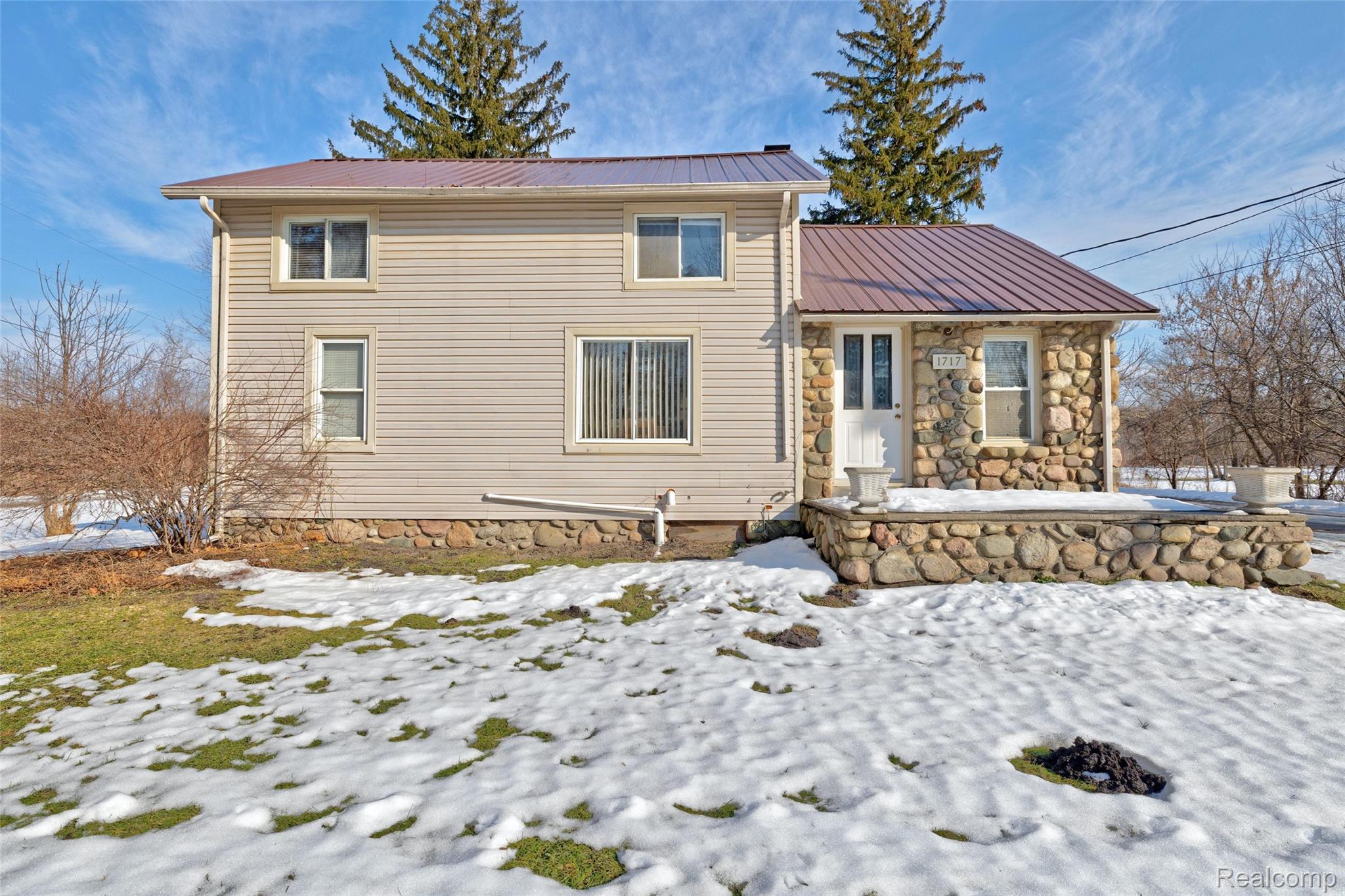 1717 S Sashabaw Road