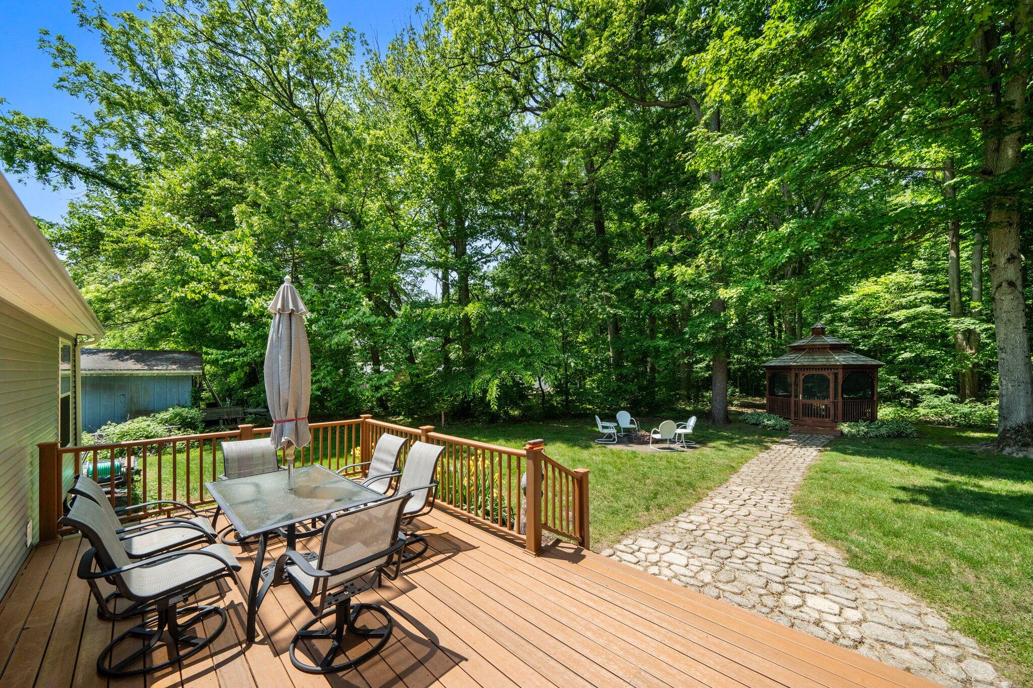 61738 Lake View Drive