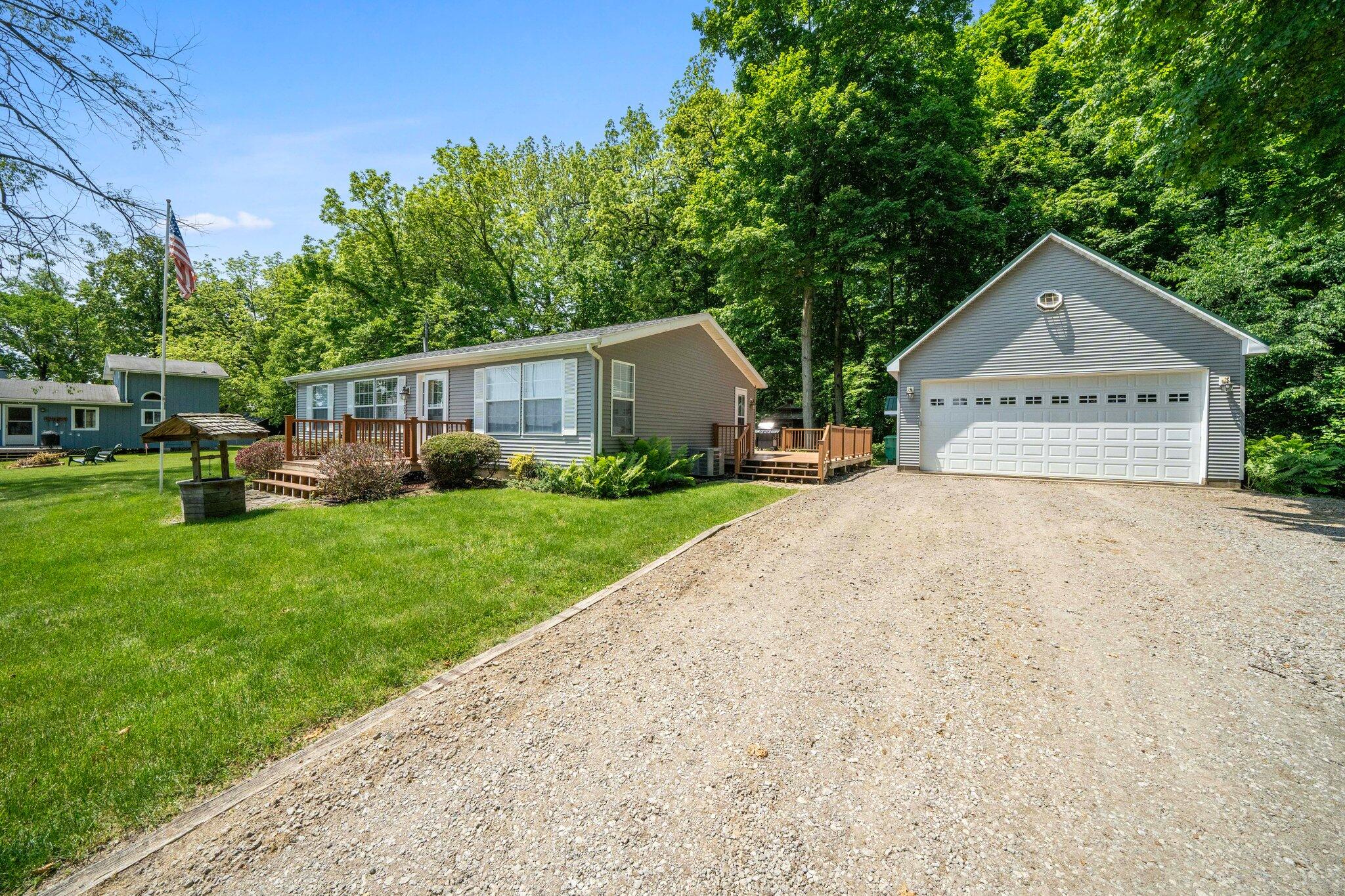 61738 Lake View Drive
