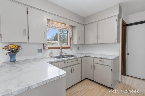 Tiny photo for 1651 Sunny Creek Street SE, Kentwood City, MI 49508 (MLS # 65026045877)