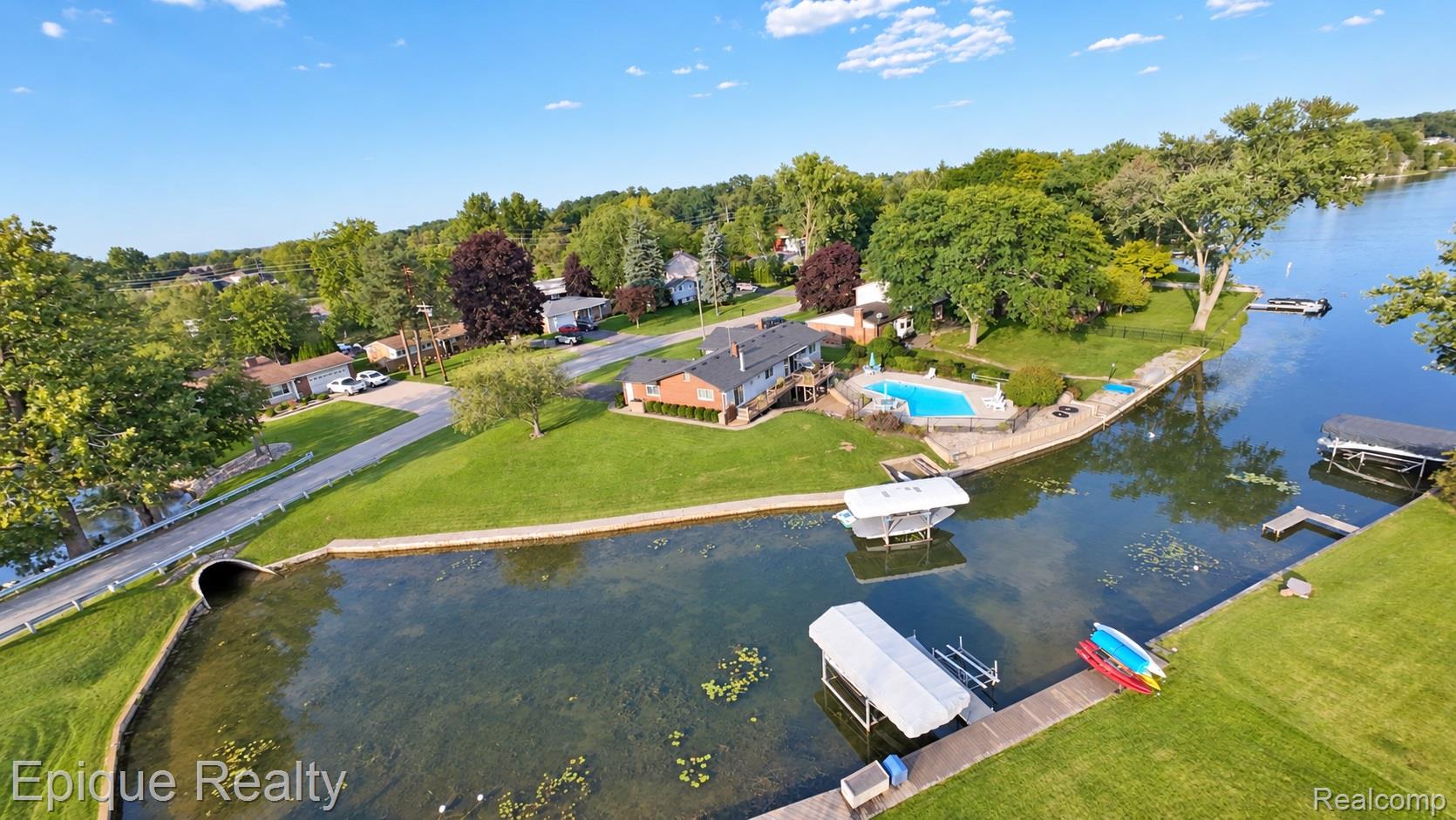 3278 Schoolhouse Drive