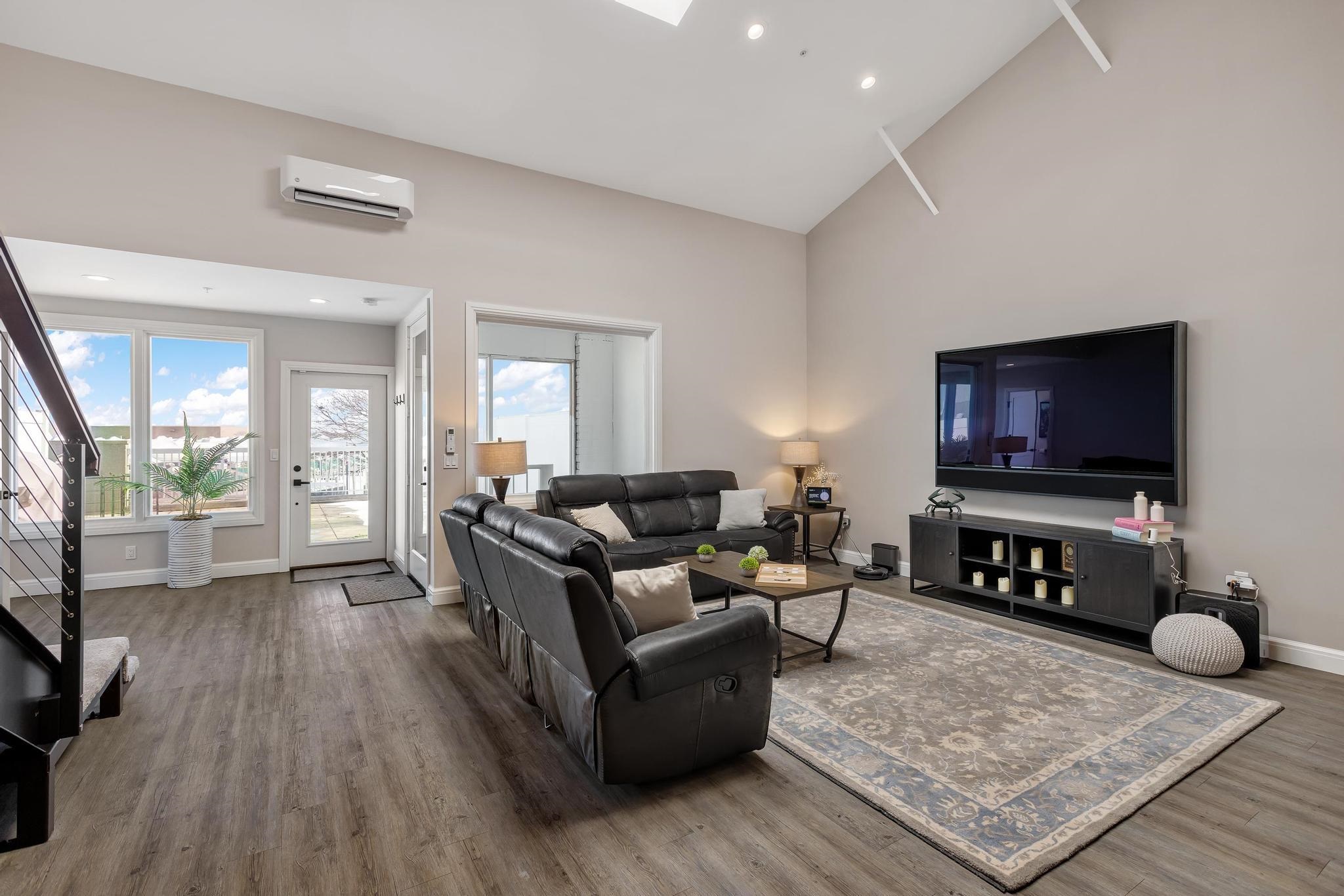 65 Sea Ray Boulevard