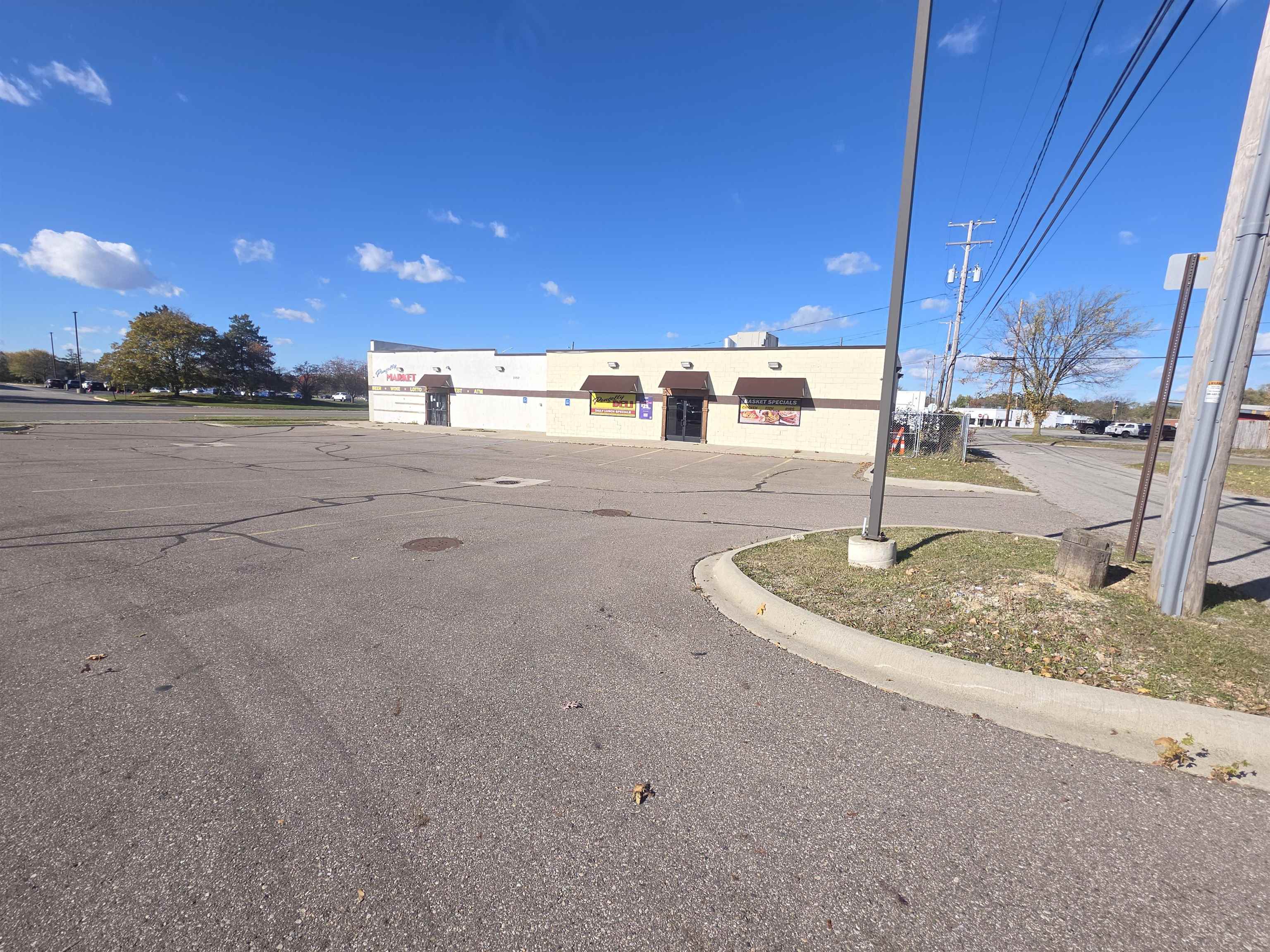 3907 S Saginaw Street