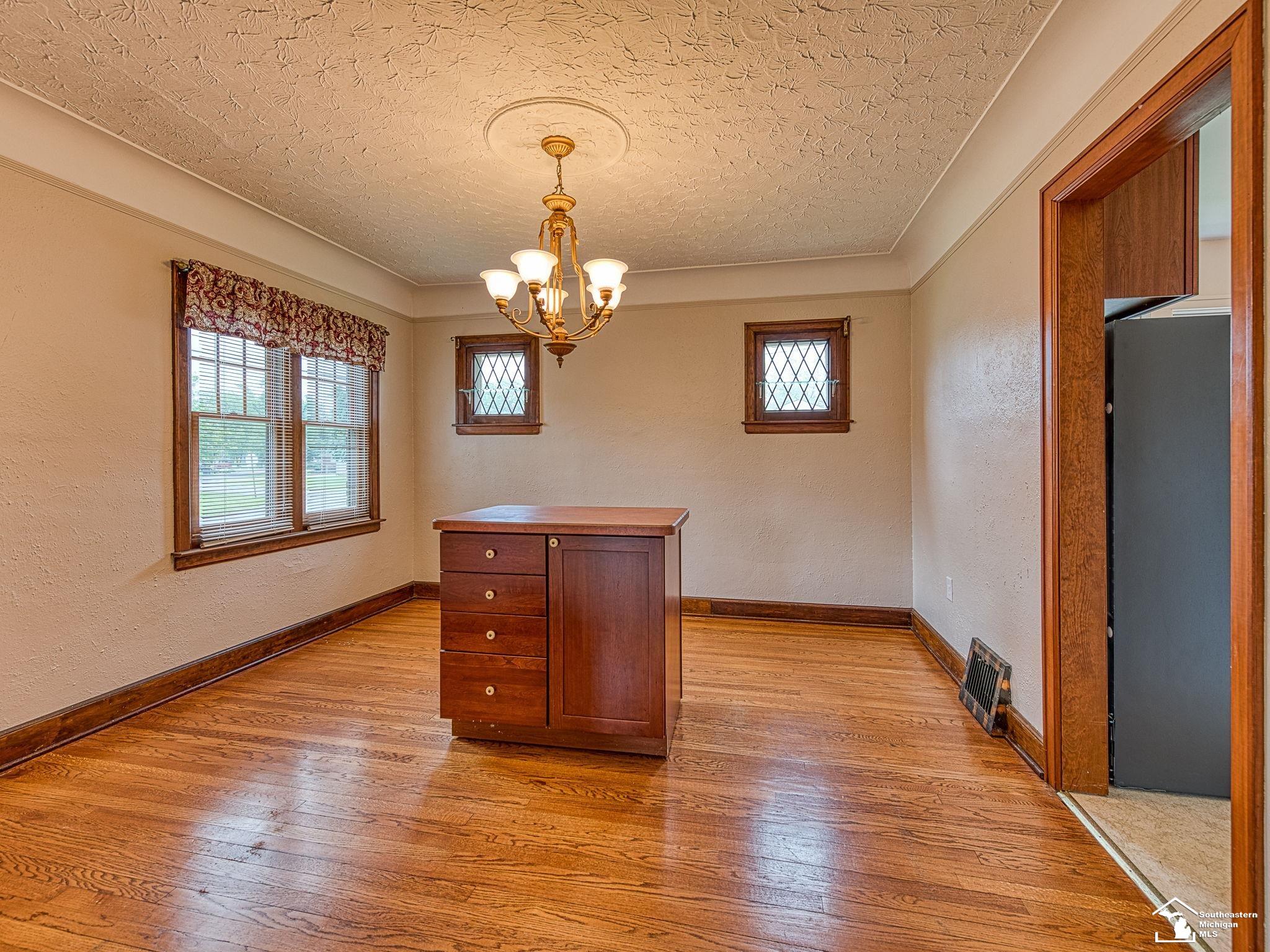 Flat Rock City, Michigan 48134, United States, 2 Bedrooms Bedrooms, ,2 BathroomsBathrooms,Residential,Active,141145