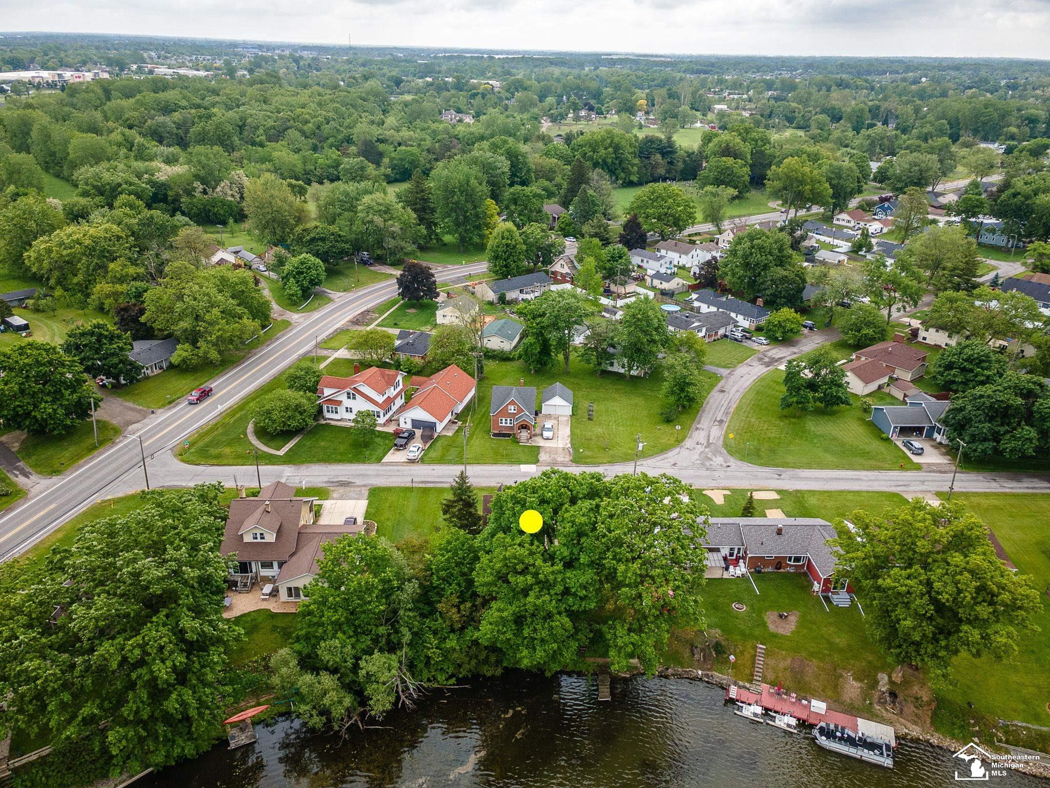 Flat Rock City, Michigan 48134, United States, 2 Bedrooms Bedrooms, ,2 BathroomsBathrooms,Residential,Active,141145