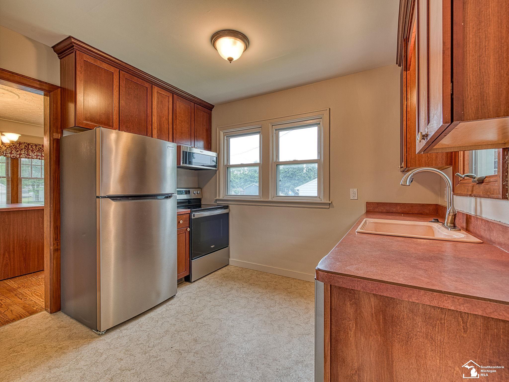 Flat Rock City, Michigan 48134, United States, 2 Bedrooms Bedrooms, ,2 BathroomsBathrooms,Residential,Active,141145