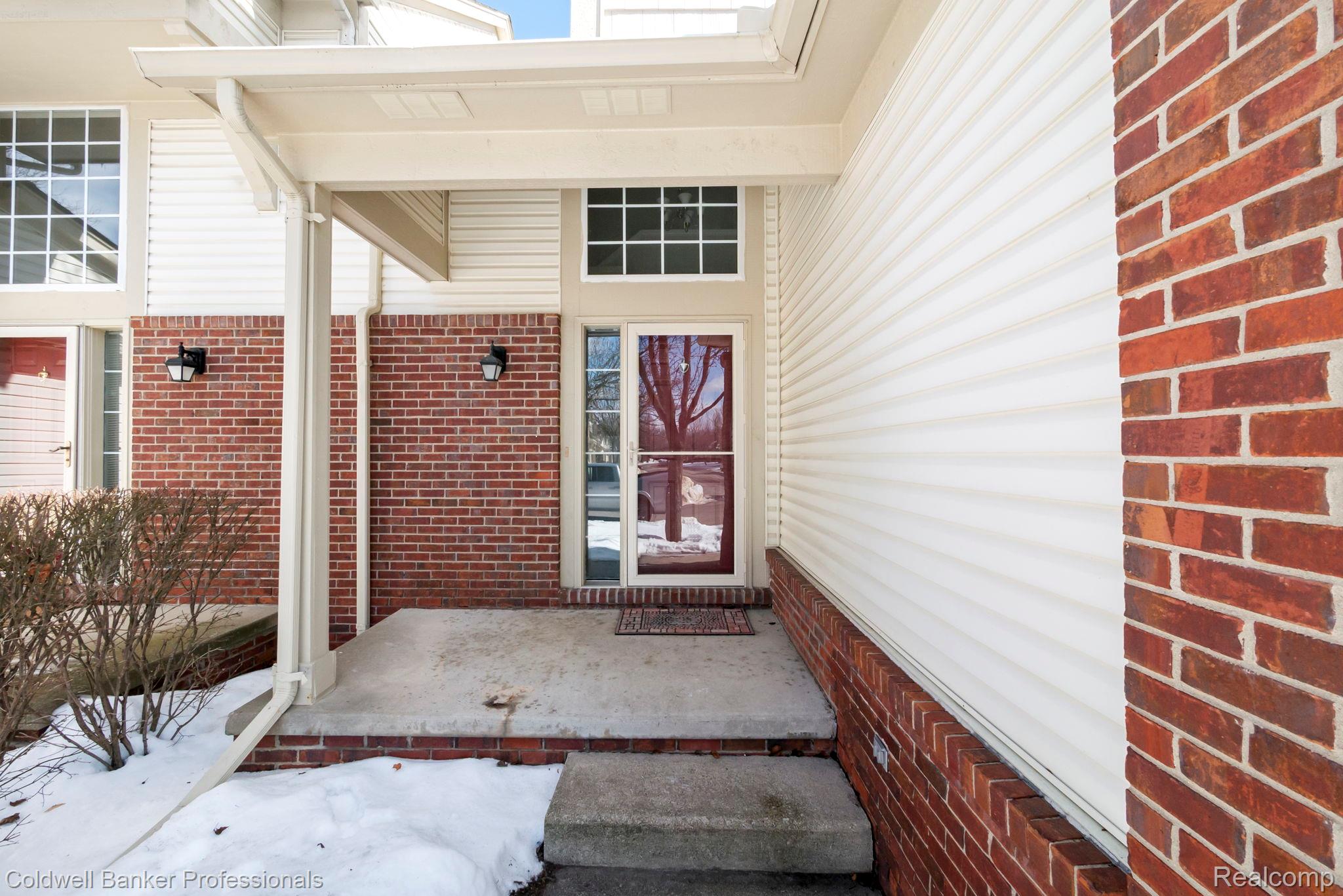 38178 Saratoga Circle