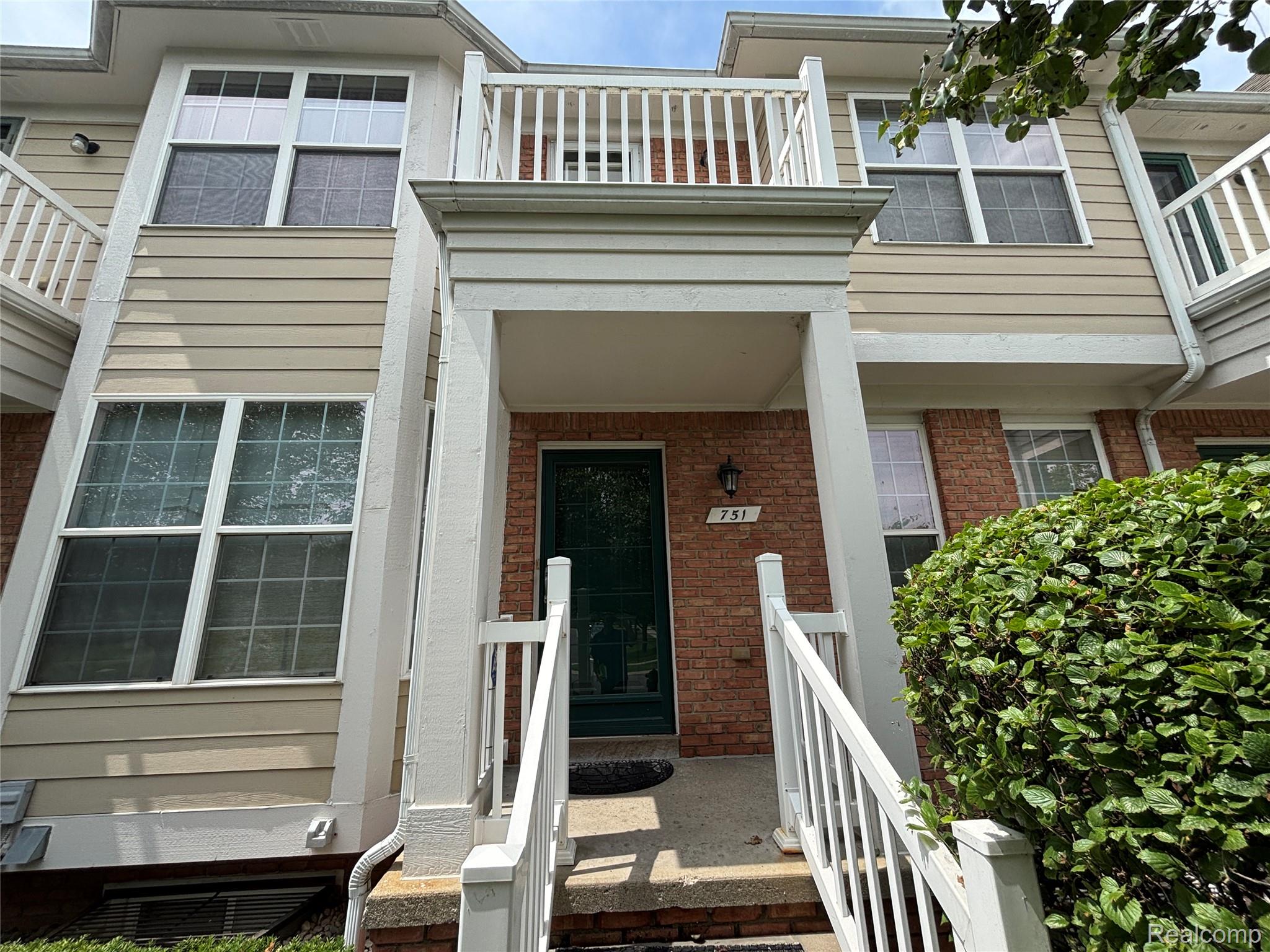751 ABERTON