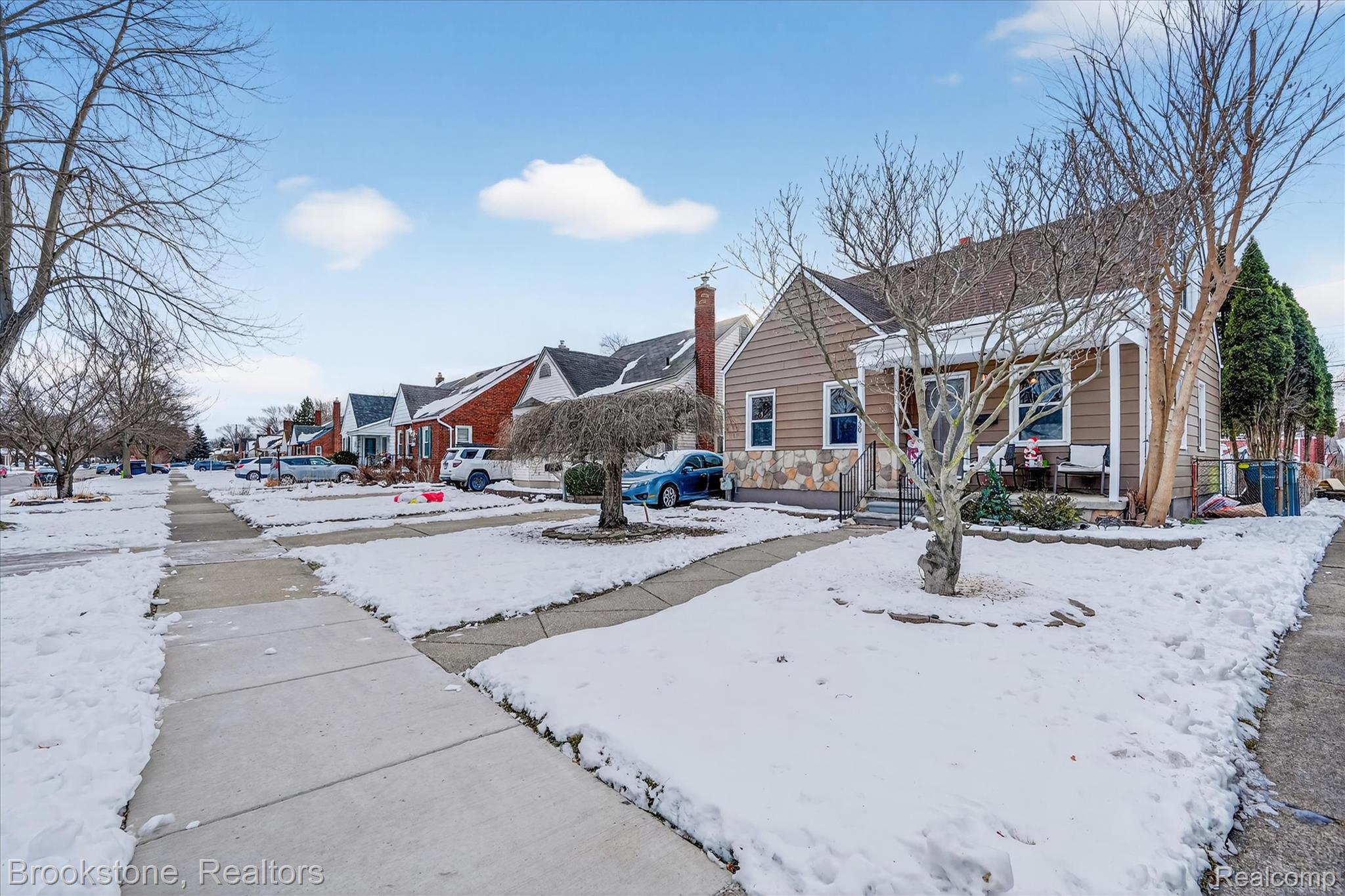 3530 Roosevelt Street