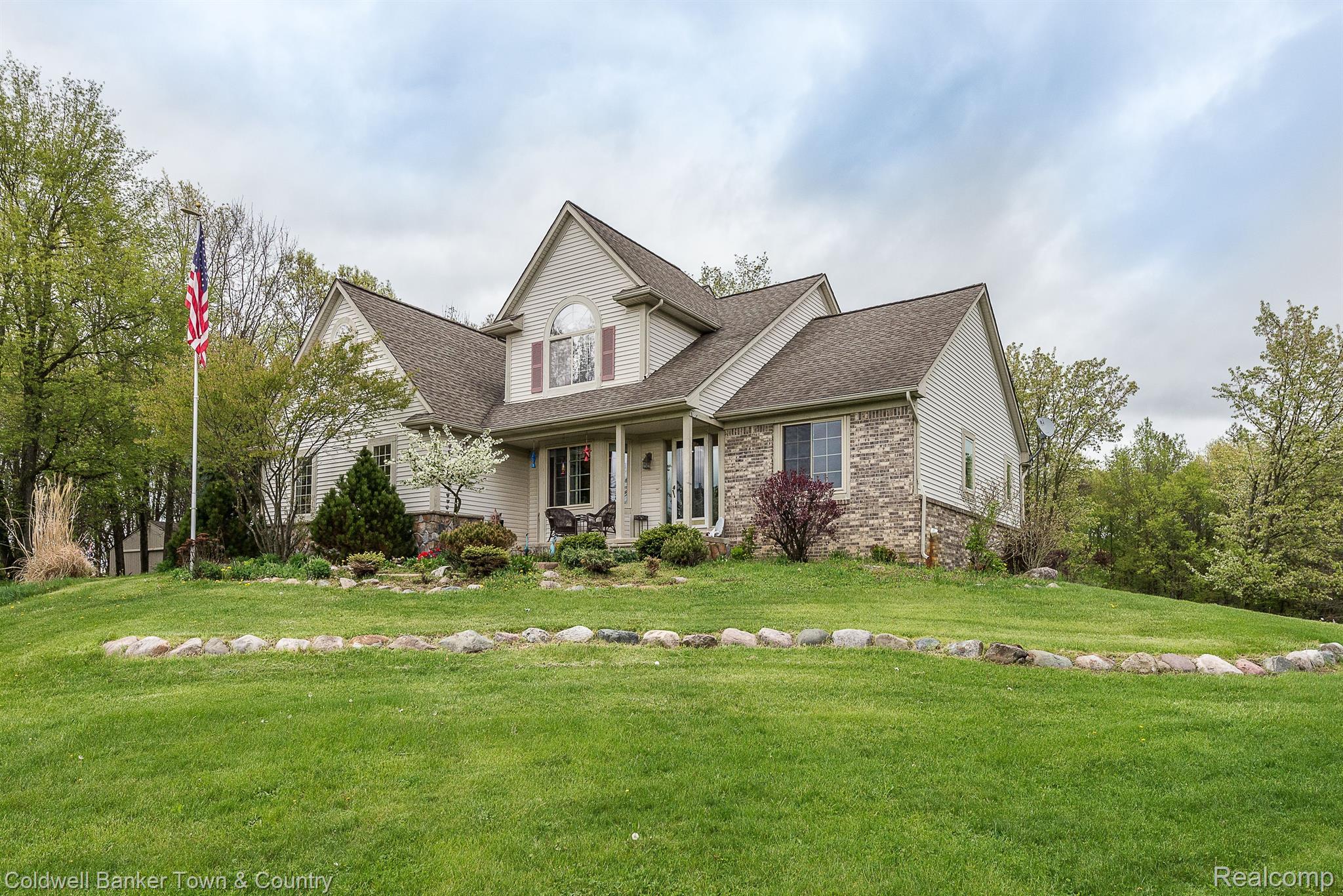 1355 MAXFIELD Road