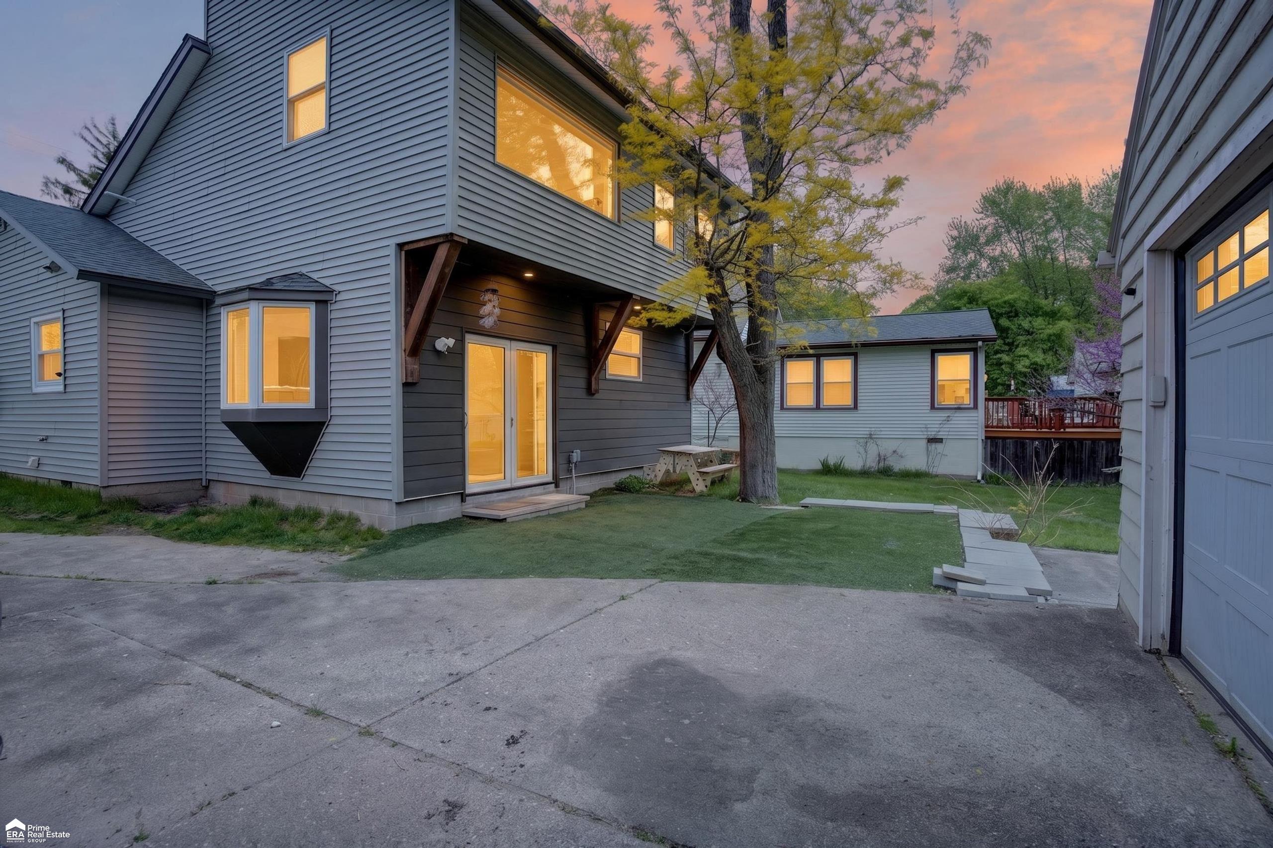 421 W Caroline Street