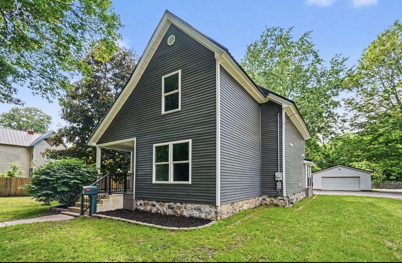 209 E High Street