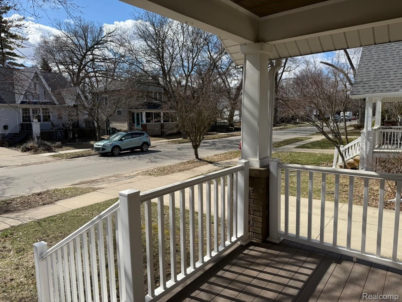 520 W Saratoga Street