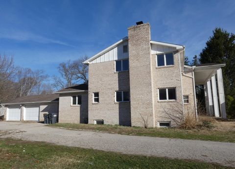 Tiny photo for 1968 Colfax Avenue, St Joseph Charter Township, MI 49022 (MLS # 69026008718)