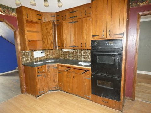 Tiny photo for 1968 Colfax Avenue, St Joseph Charter Township, MI 49022 (MLS # 69026008718)