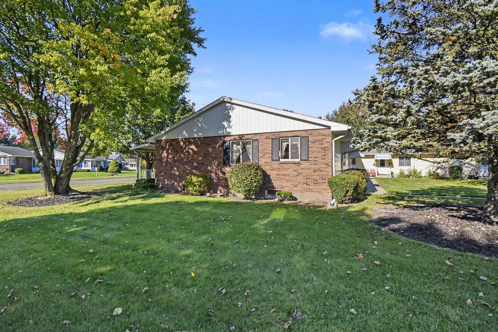 5830 SE Leisure South Drive SE