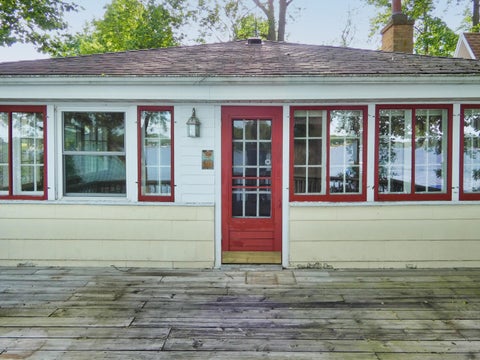 Tiny photo for 5511 Lakewood Street, Coloma Charter Township, MI 49038 (MLS # 69026032440)