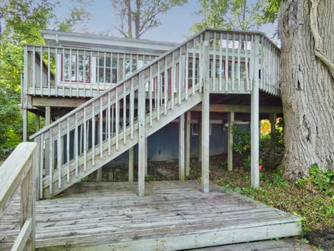 Tiny photo for 5511 Lakewood Street, Coloma Charter Township, MI 49038 (MLS # 69026032440)