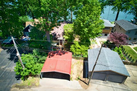 Tiny photo for 5511 Lakewood Street, Coloma Charter Township, MI 49038 (MLS # 69026032440)