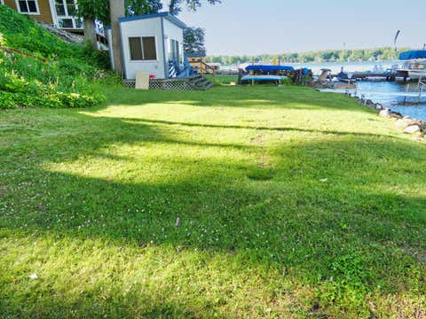Tiny photo for 5511 Lakewood Street, Coloma Charter Township, MI 49038 (MLS # 69026032440)
