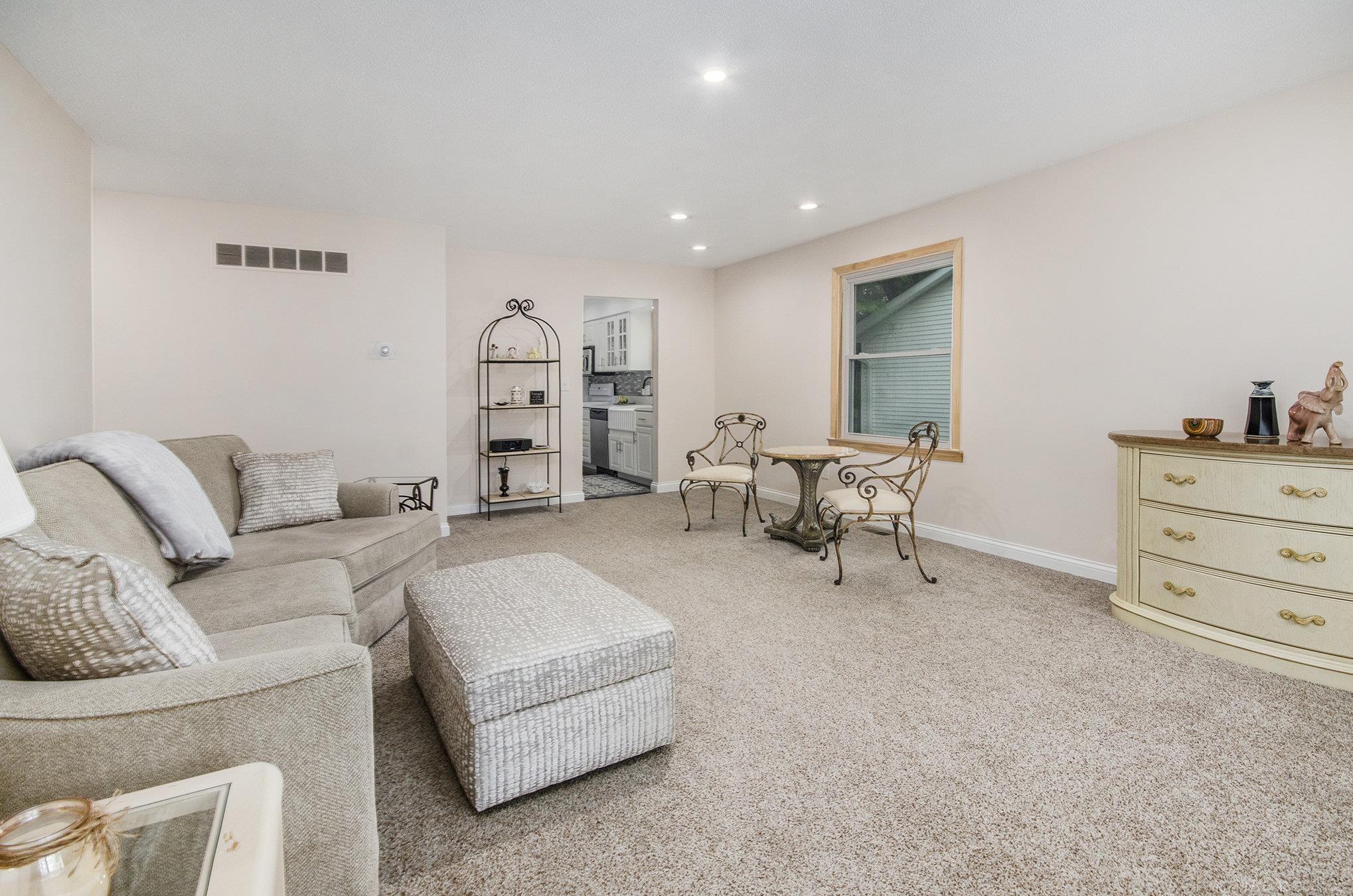 3545 Holland Park Lane