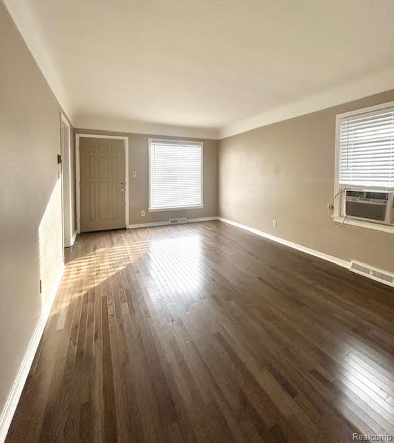 Royal Oak, Michigan 48073, United States, 2 Bedrooms Bedrooms, ,1 BathroomBathrooms,Residential,Active,247511