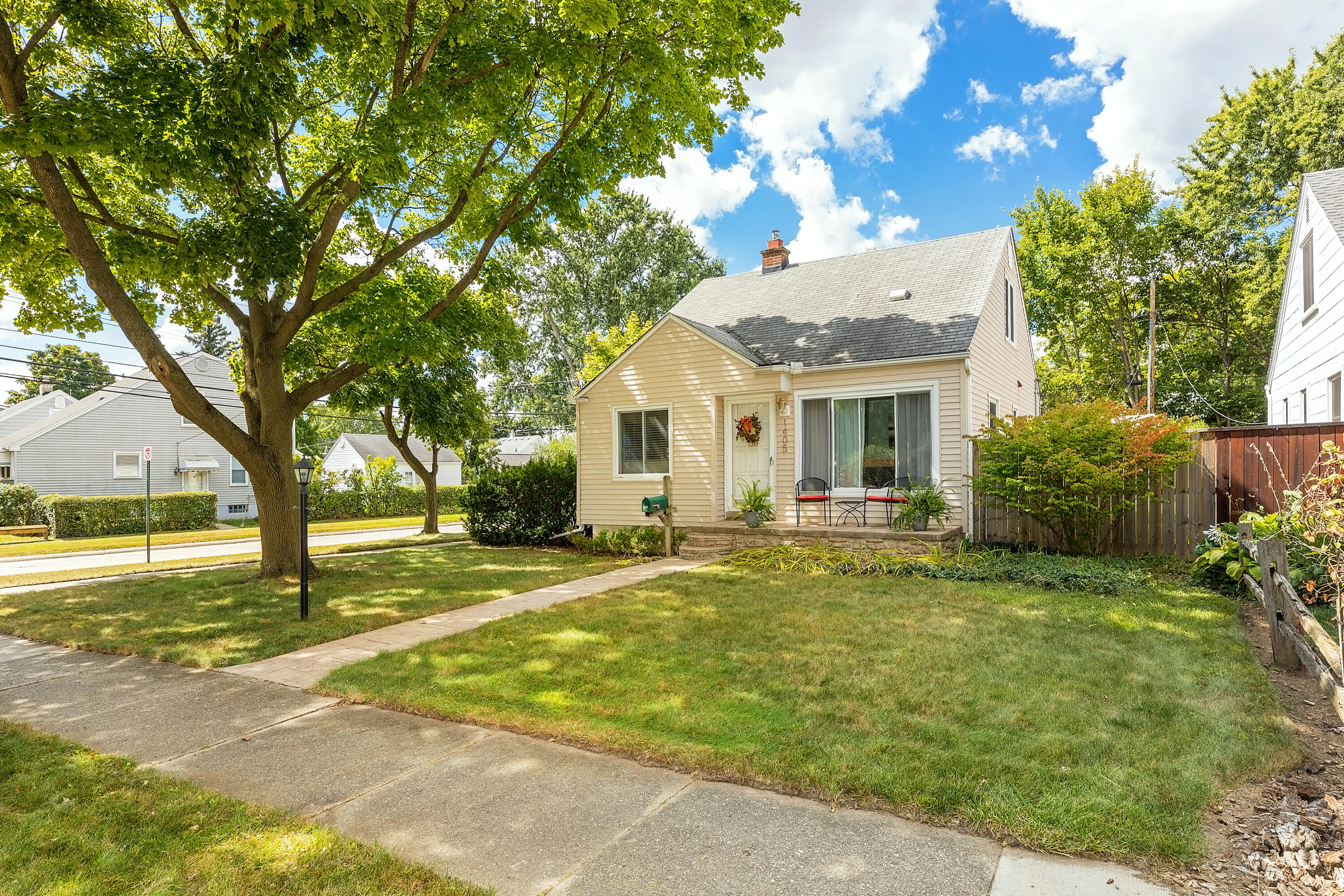 1405 Oakley Road