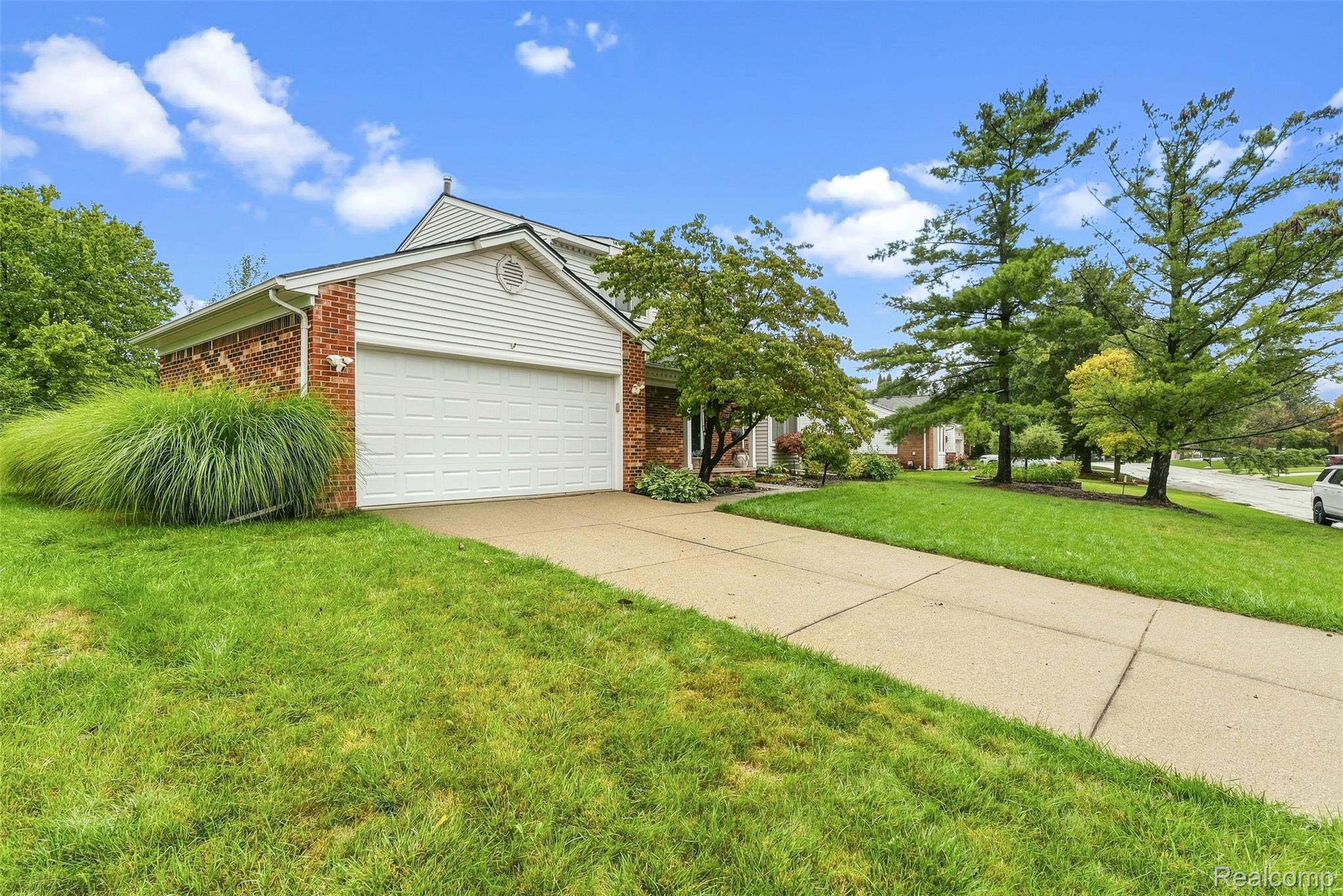 2326 Highsplint Drive