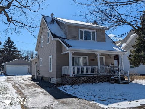 4721 Center Street Millington Village MI 48746