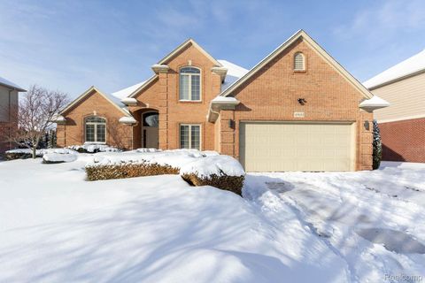 Photo of 49683 Yale Drive, Macomb Township, MI 48044 (MLS # 20261005510)
