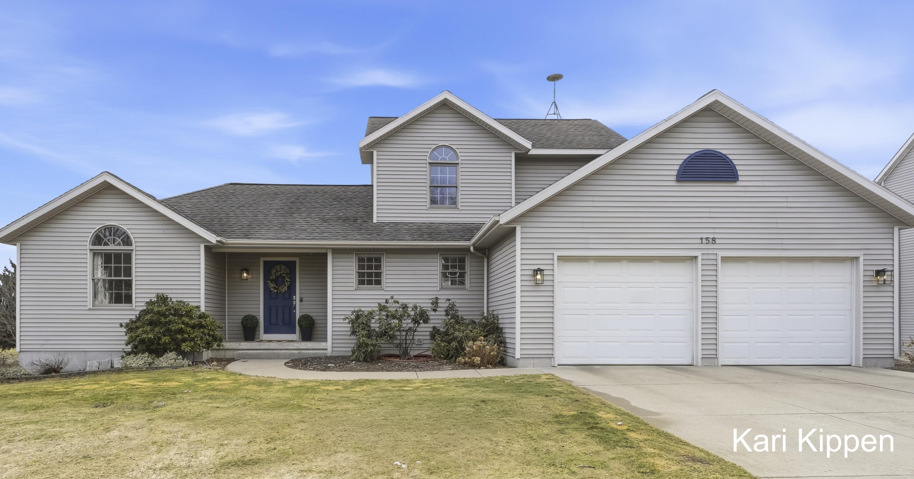 158 Teasel Street NE