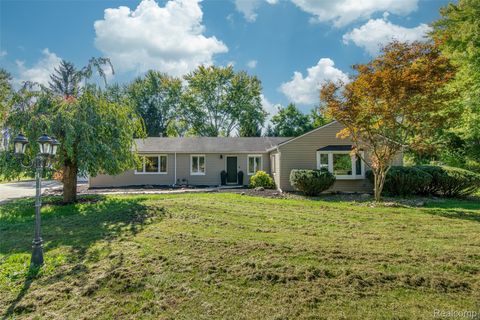6810 N Territorial Road Salem Township MI 48170