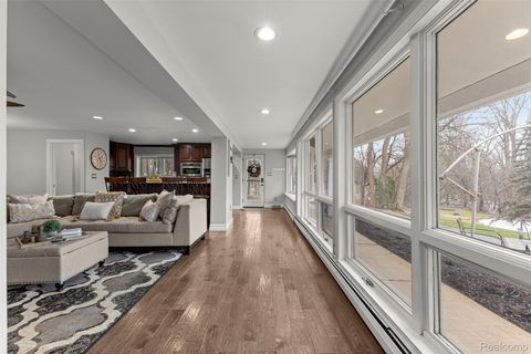 Tiny photo for 45401 W 9 Mile Road, Novi City, MI 48374 (MLS # 20261021758)