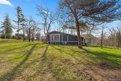 Tiny photo for 45401 W 9 Mile Road, Novi City, MI 48374 (MLS # 20261021758)