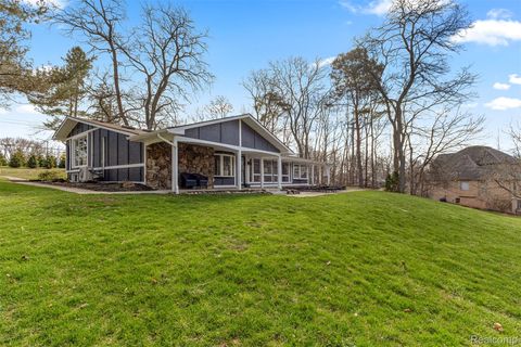 Tiny photo for 45401 W 9 Mile Road, Novi City, MI 48374 (MLS # 20261021758)