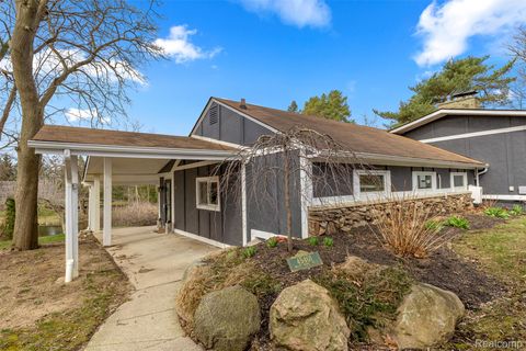 Tiny photo for 45401 W 9 Mile Road, Novi City, MI 48374 (MLS # 20261021758)