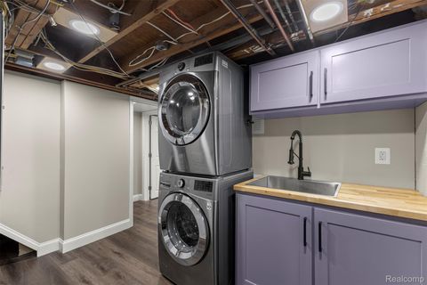 Tiny photo for 45401 W 9 Mile Road, Novi City, MI 48374 (MLS # 20261021758)