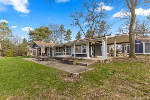 Tiny photo for 45401 W 9 Mile Road, Novi City, MI 48374 (MLS # 20261021758)