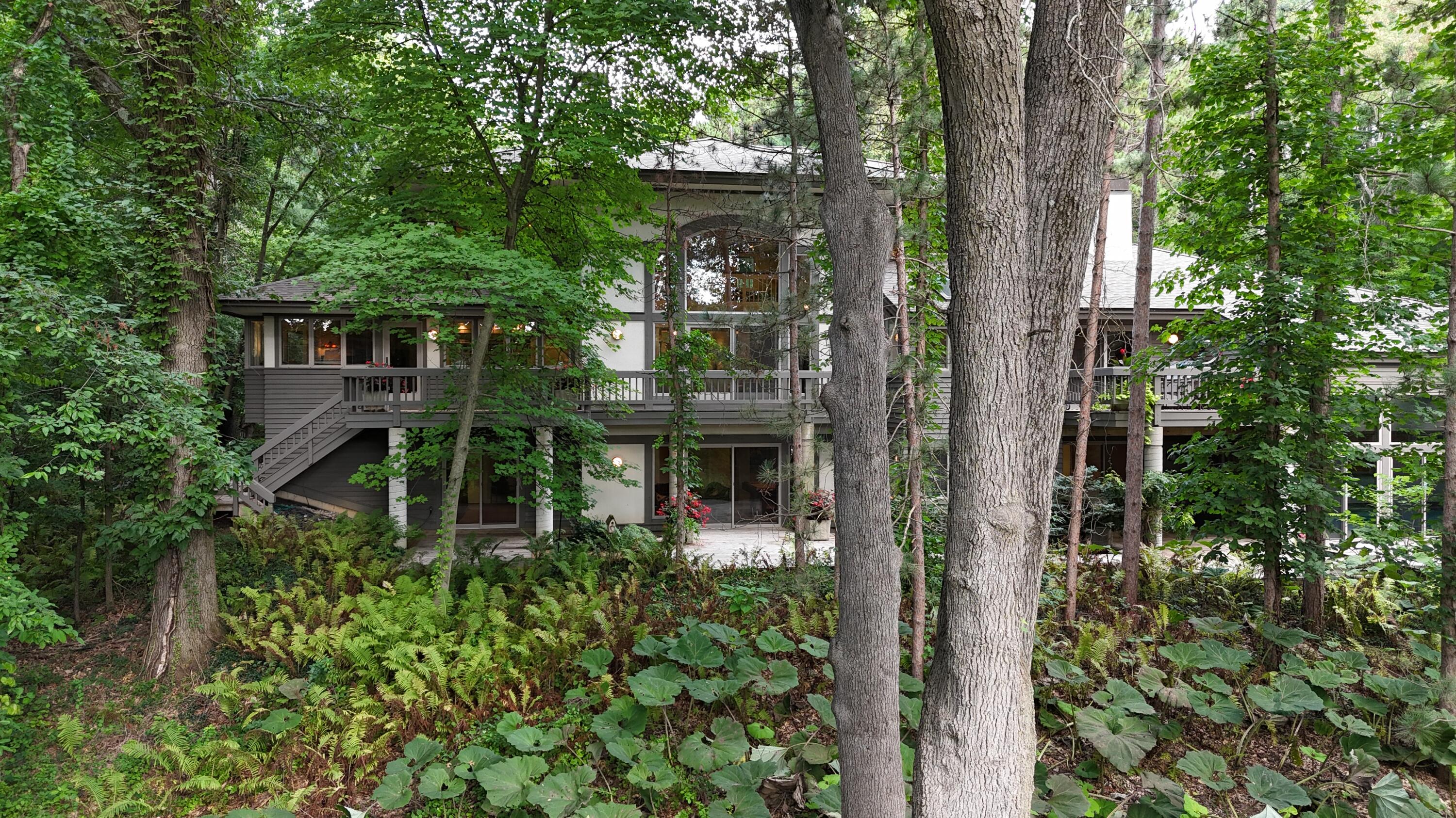 8050 Wilderness Trail NE