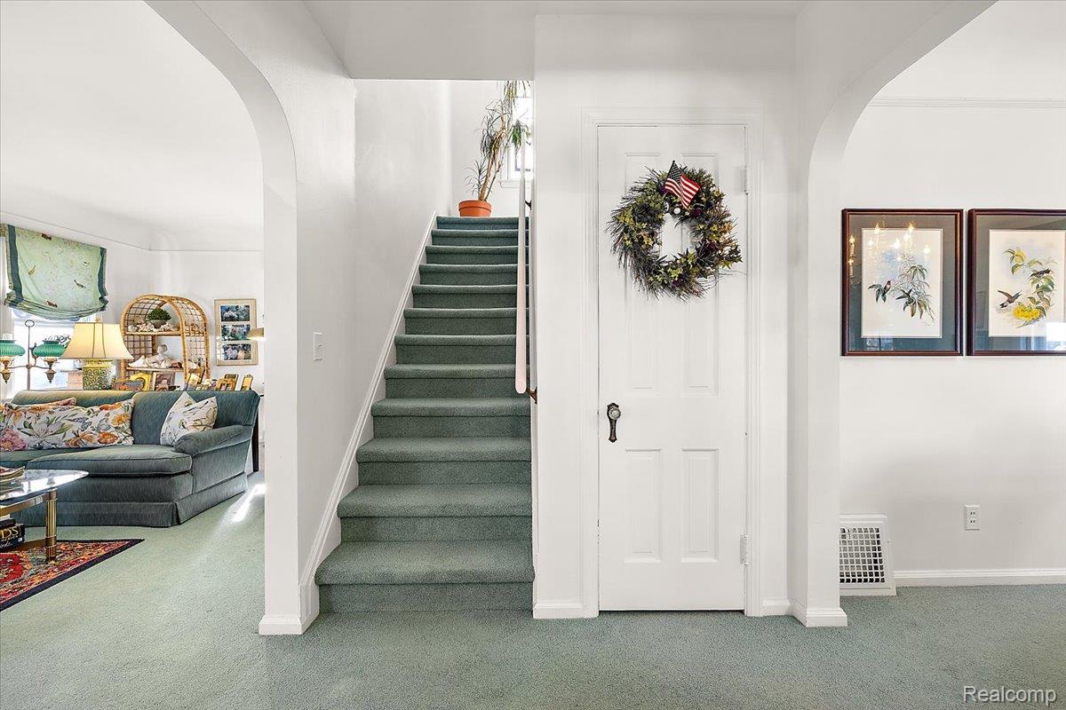 34915 Chestnut Street