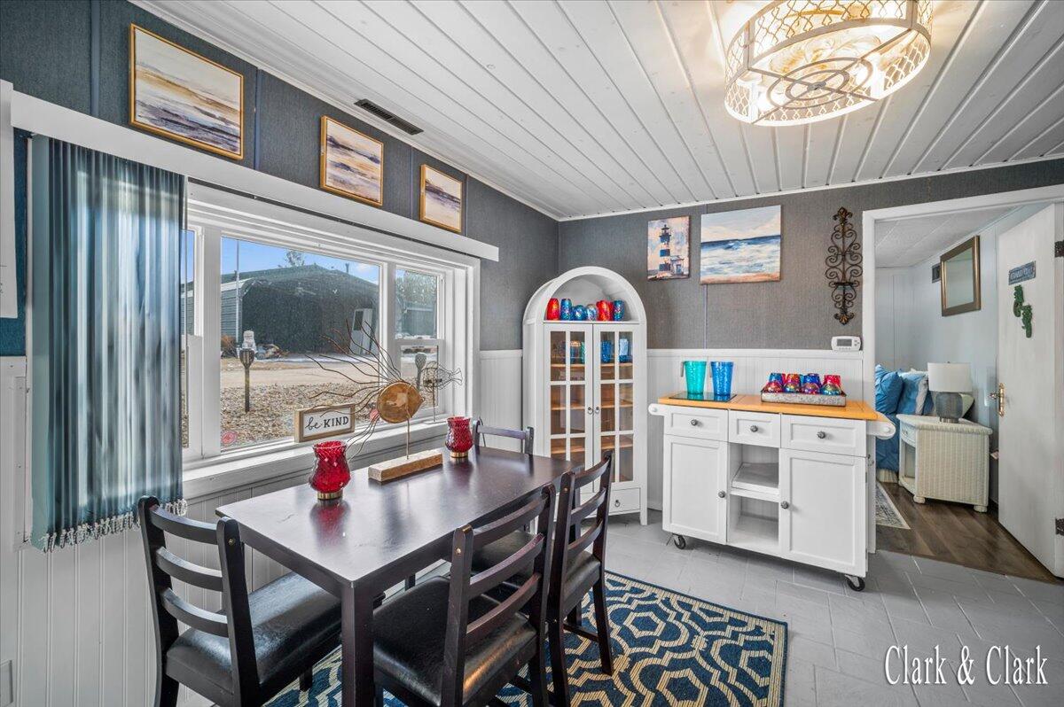 441 S Rock Lake Drive