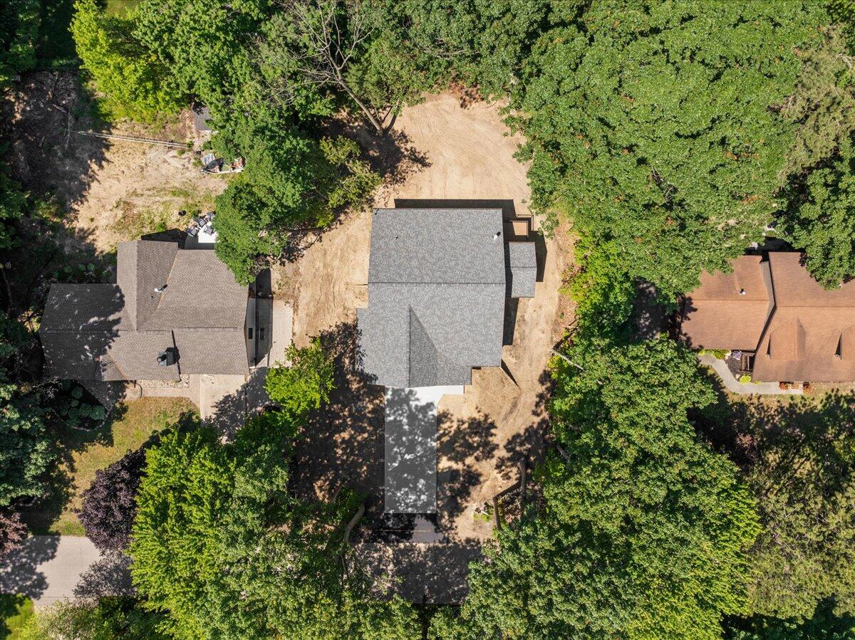 3439 Hollywood Drive