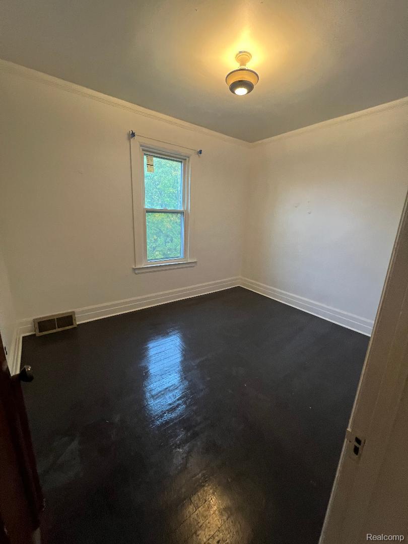 5024 SEMINOLE Street