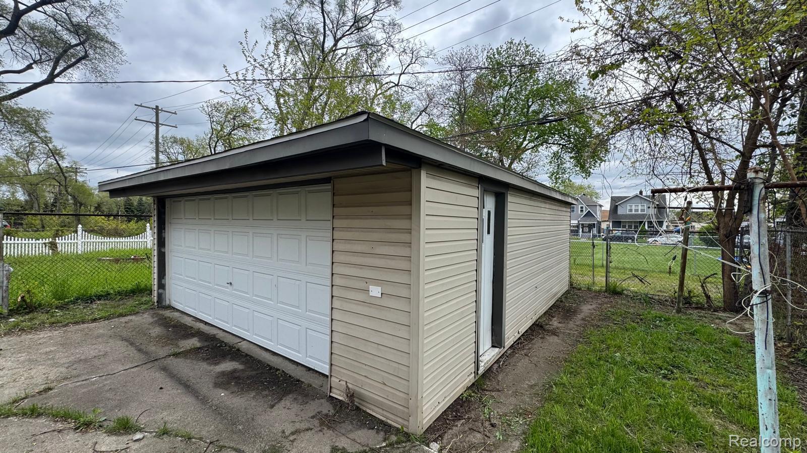 253 Beechwood Street